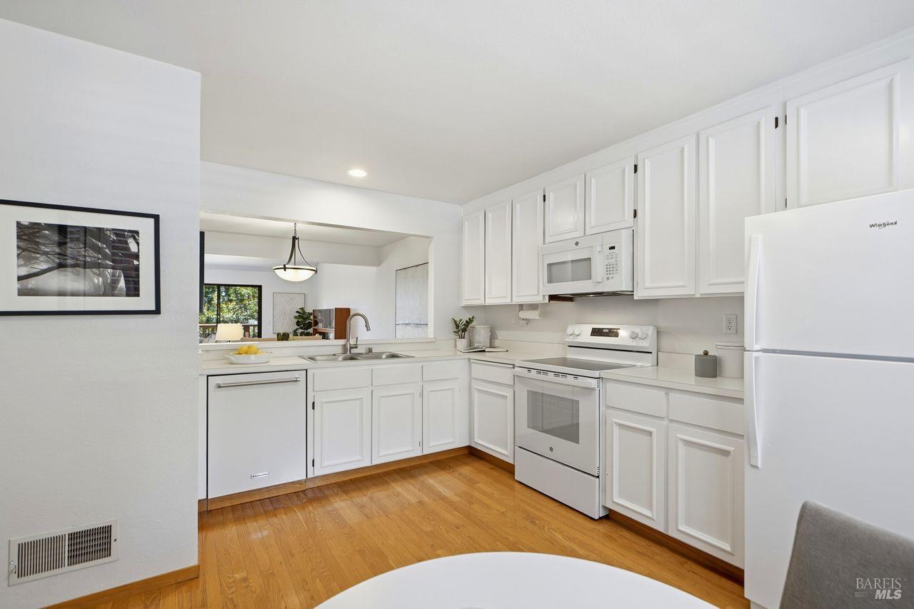 808 Arlene Way Novato, CA 94947 - Photo 14 of 45