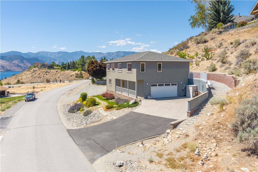 420 Butte Road Chelan, WA 98816 - Photo 3 of 34 Gallery Image 3
