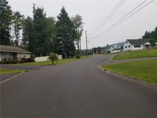 $169,900 | 7 Loomis Drive, Sidney, NY 13838