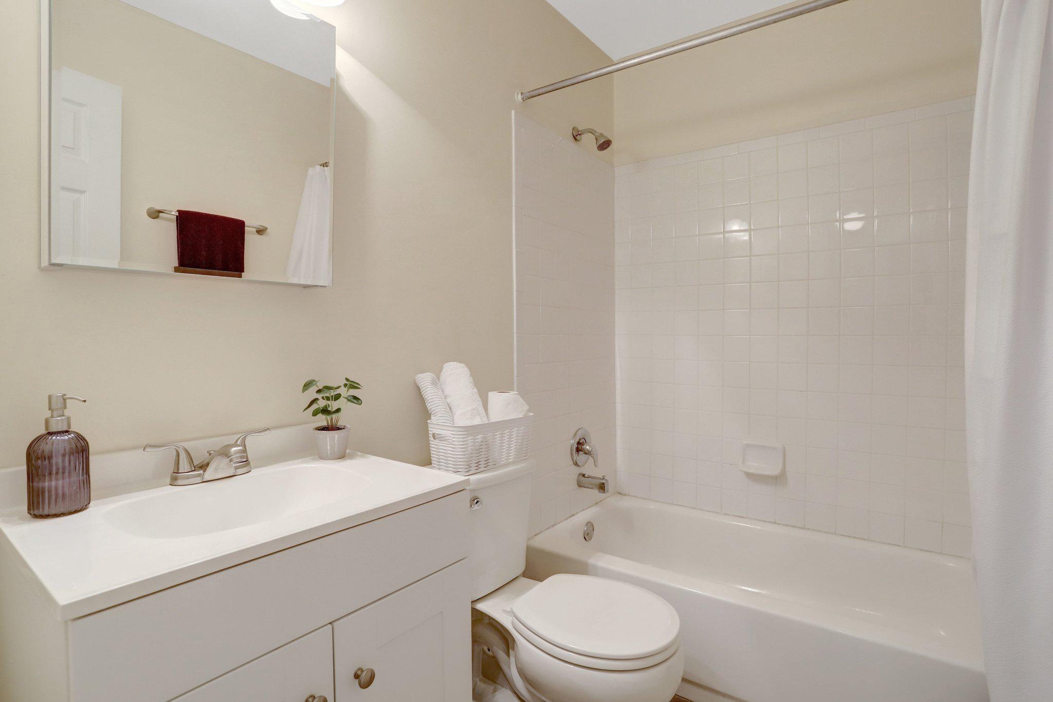 6515 Riefton Court Alexandria, VA 22310 - Photo 10 of 16 Updated full bathroom.