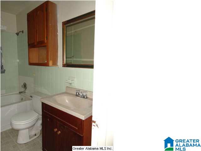 7508 Henry Ellen Road Leeds, AL 35094 - Photo 3 of 15