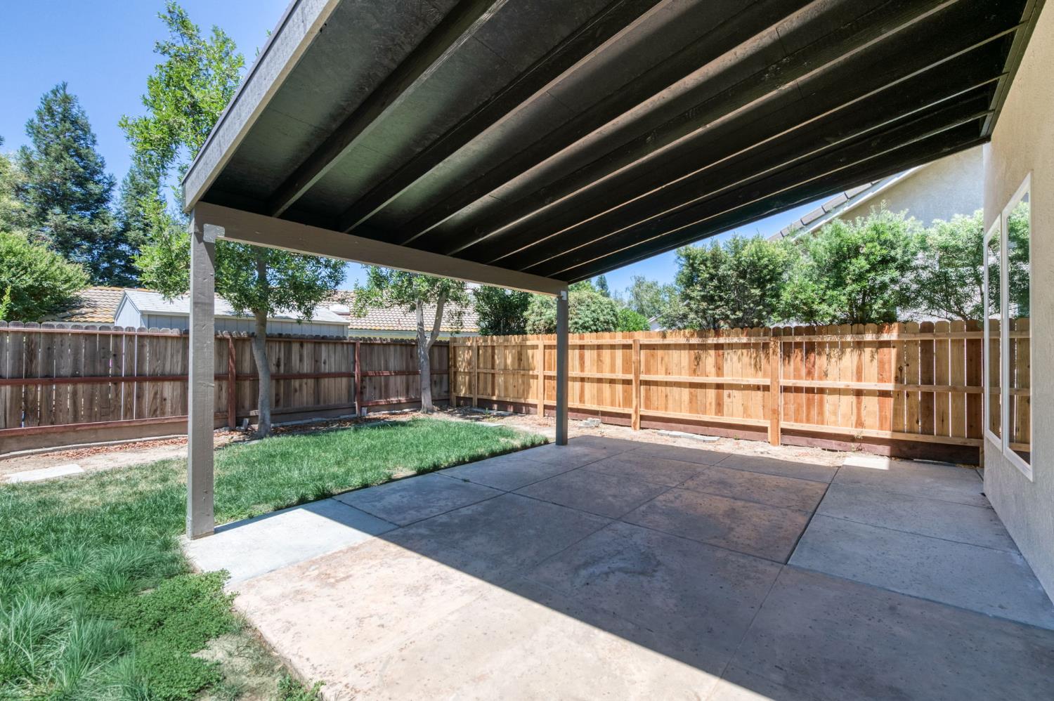 5021 West Decatur Avenue Fresno, CA 93722 - Photo 4 of 12