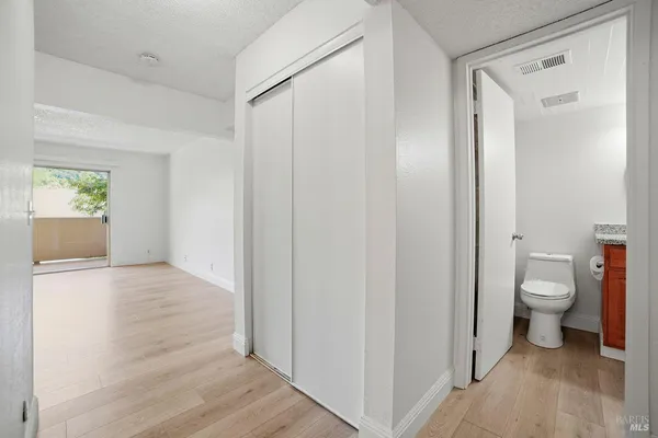 $399,000 | 1370 Townview Avenue, Unit 202, Santa Rosa, CA 95405