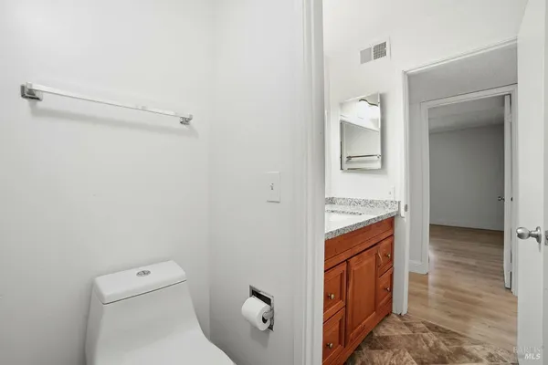 $399,000 | 1370 Townview Avenue, Unit 202, Santa Rosa, CA 95405