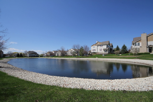 1283 Georgetown Way Vernon Hills, IL 60061 - Photo 25 of 25 a view of swimming pool with a lake view