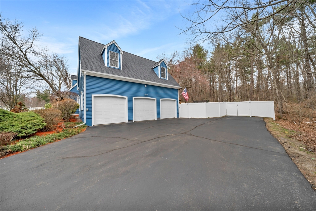 5 Bedros Street Windham, NH 03087 - Photo 27 of 31