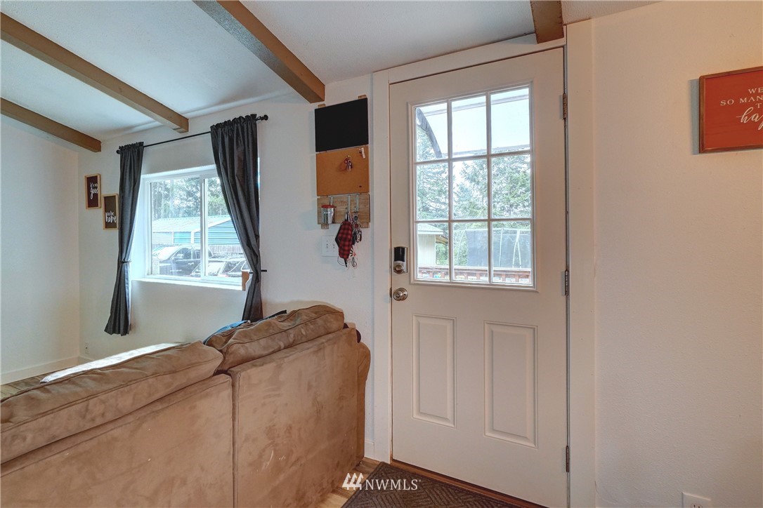 840 Northeast Larson Lake Road Belfair, WA 98528 - Photo 5 of 30 Gallery Image 5