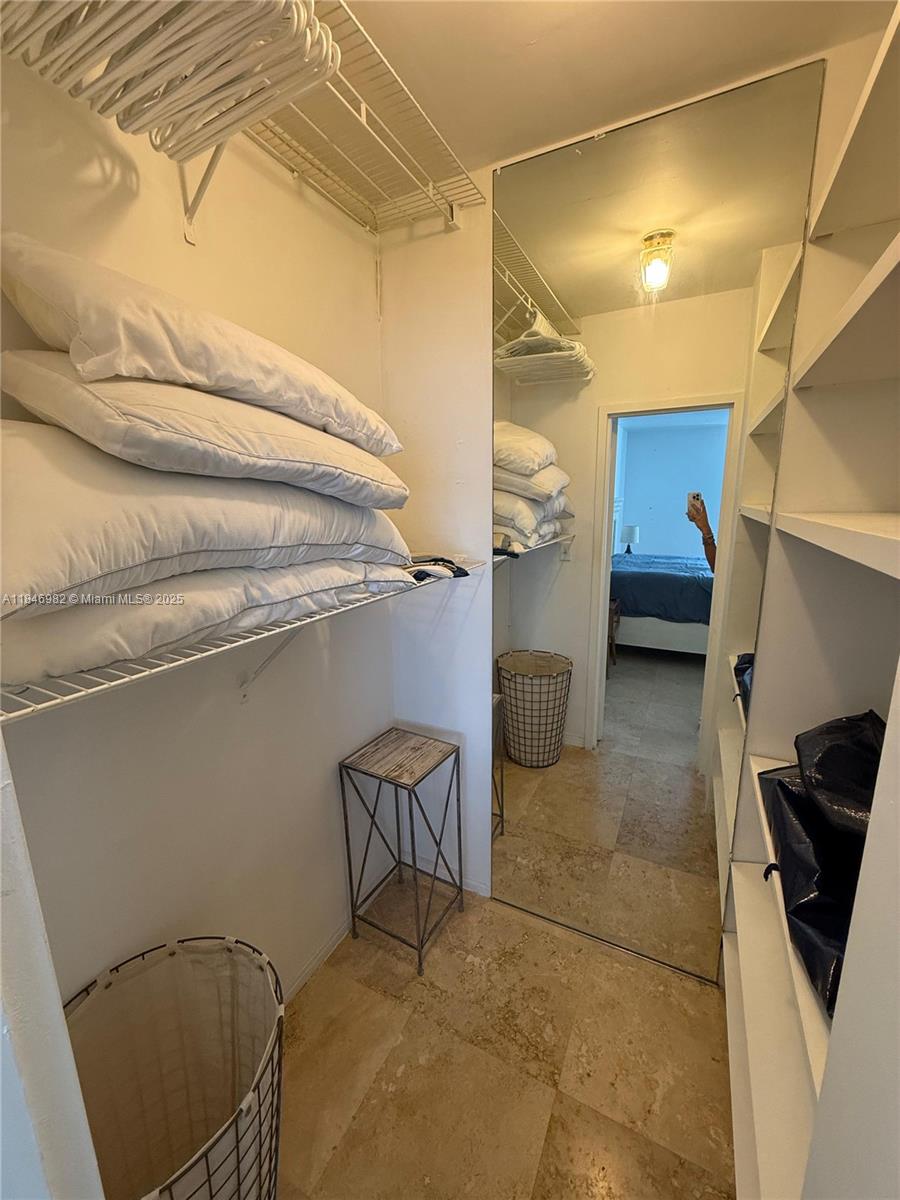 Miami Beach City Center Miami Beach, FL 33139 - Photo 15 of 41 a utility room with dryer and washer