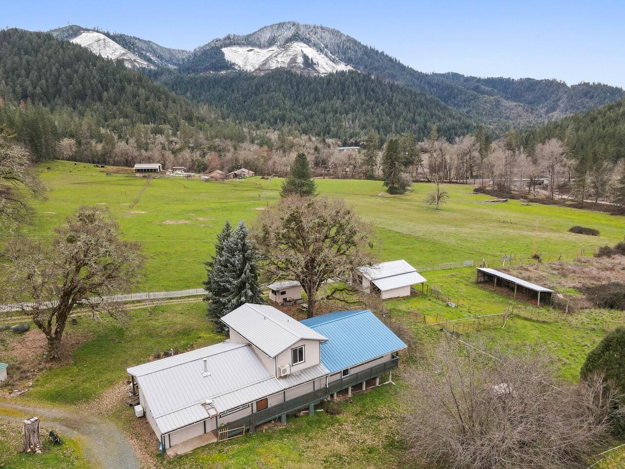 431 Murphy Gulch Road Rogue River, OR 97537 - Photo 3 of 35 dji_fly_20260221_083326_299_177163401274
