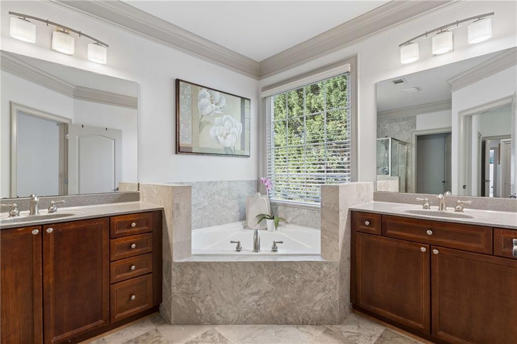 941 Persimmon Point Northeast Atlanta, GA 30328 - Photo 13 of 24