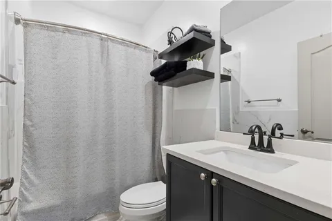 $565,000 | 941 Persimmon Point Northeast, Atlanta, GA 30328