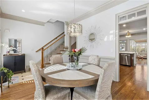 $565,000 | 941 Persimmon Point Northeast, Atlanta, GA 30328