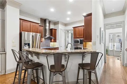 $565,000 | 941 Persimmon Point Northeast, Atlanta, GA 30328