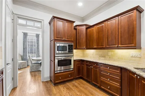 $565,000 | 941 Persimmon Point Northeast, Atlanta, GA 30328