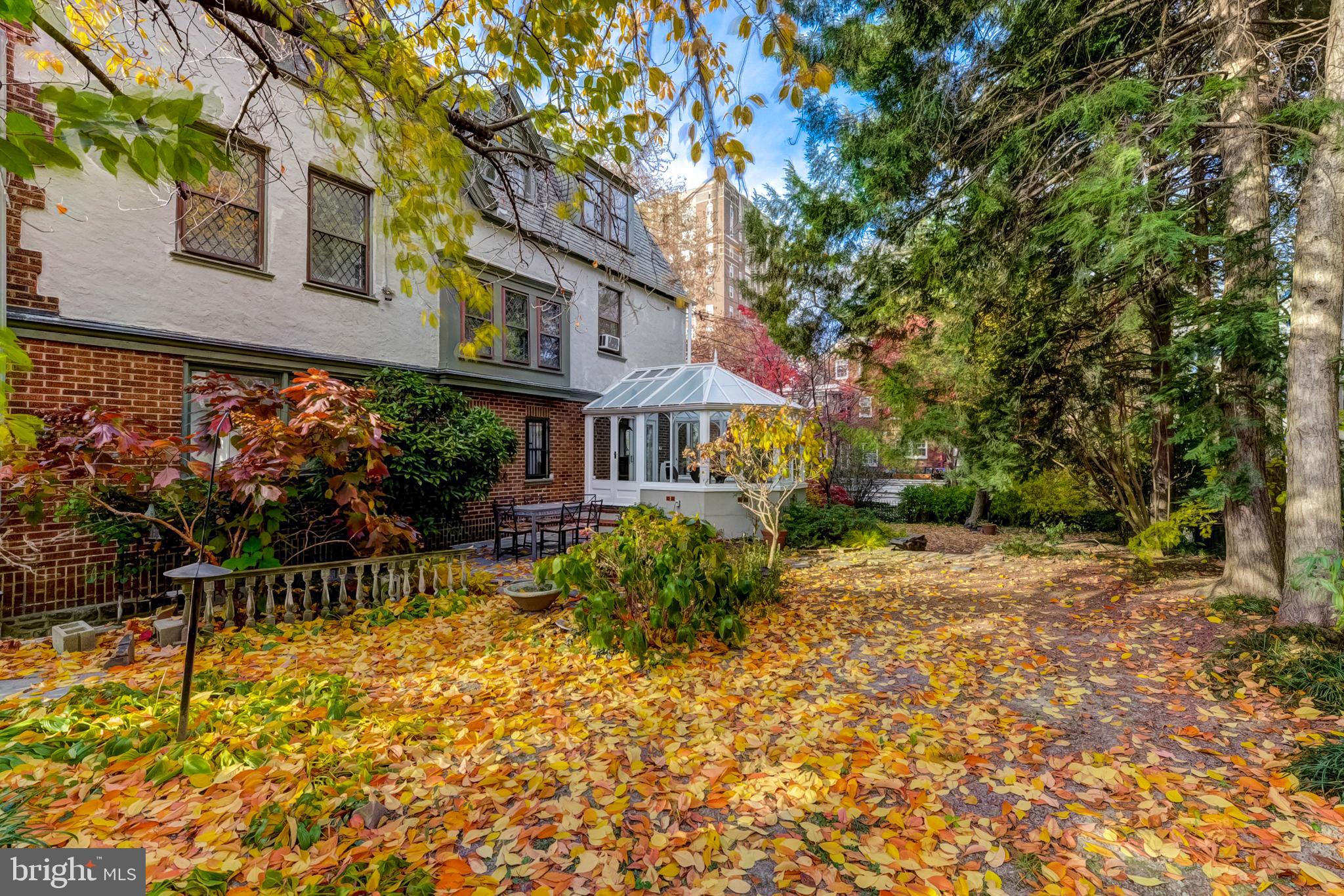 415 South 47th Street Philadelphia, PA 19143 - Photo 3 of 69