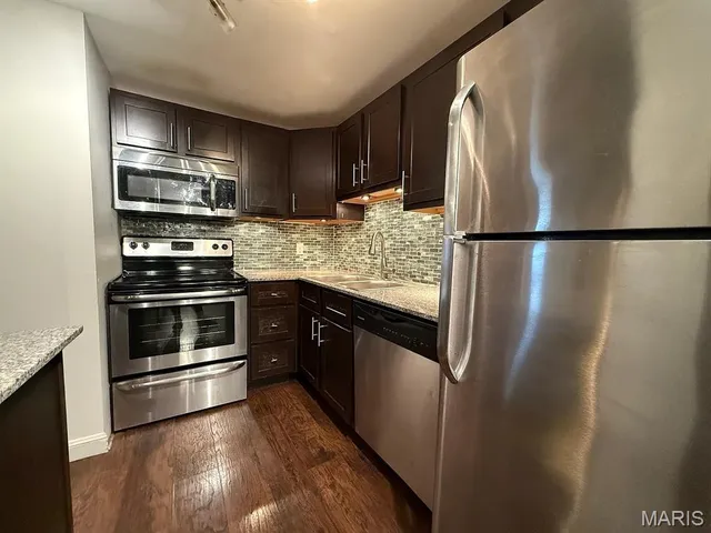 $1,795 | Undisclosed Address, St. Louis, MO 63110