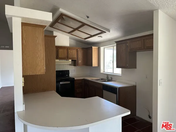 $270,000 | 32049 213th Street East, Llano, CA 93544