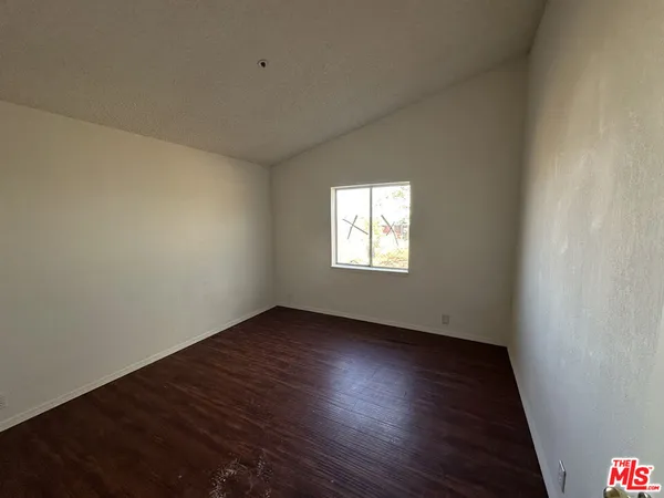$270,000 | 32049 213th Street East, Llano, CA 93544