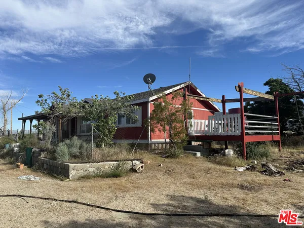 $270,000 | 32049 213th Street East, Llano, CA 93544