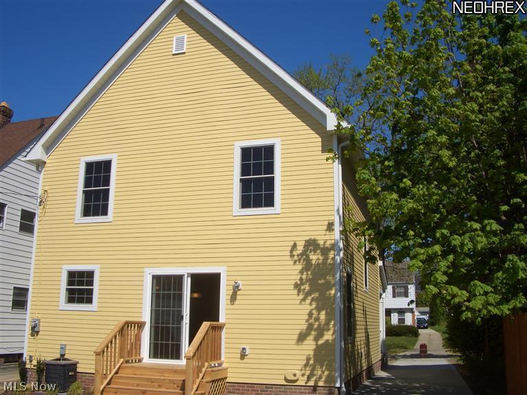 3666 Strathavon Road Cleveland, OH 44120 - Photo 19 of 20
