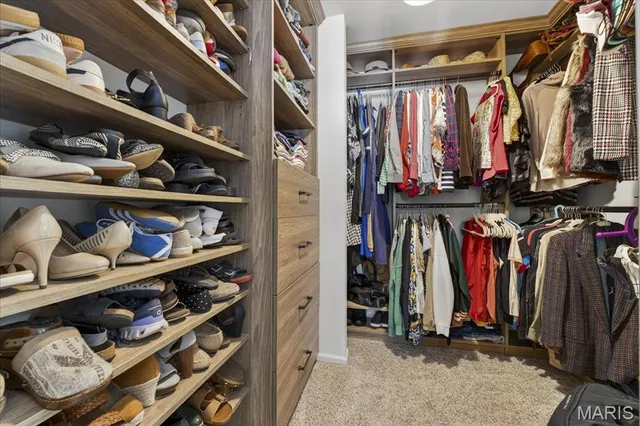 $469,900 | 7028 Chalkstone Road, St. Louis, MO 63129