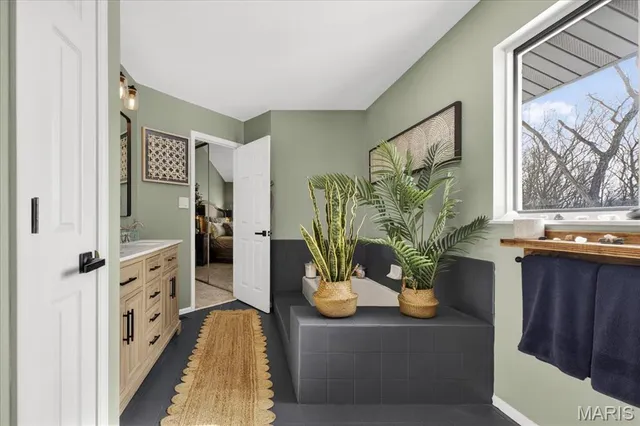 $469,900 | 7028 Chalkstone Road, St. Louis, MO 63129