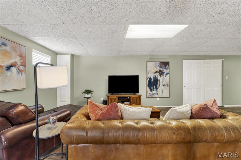 7028 Chalkstone Road St. Louis, MO 63129 - Photo 32 of 45