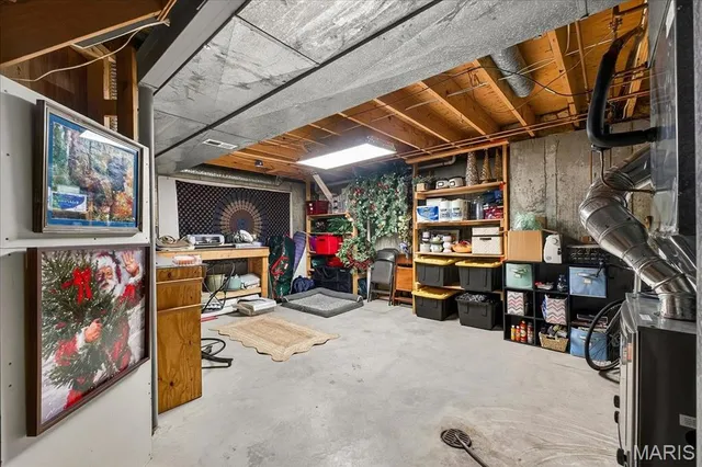 $469,900 | 7028 Chalkstone Road, St. Louis, MO 63129