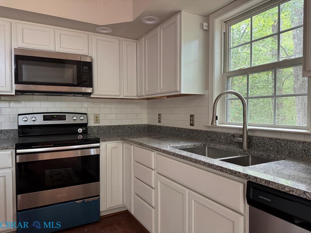 105 Emerald Cove Road Reedville, VA 22539 - Photo 5 of 50