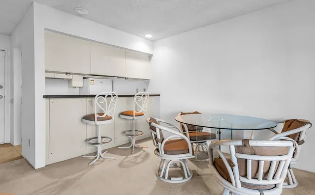 $195,000 | 77835 California Drive, Unit C10, Palm Desert, CA 92211