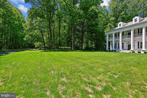 $1,625,000 | 7302 Meadow Wood Way, Clarksville, MD 21029