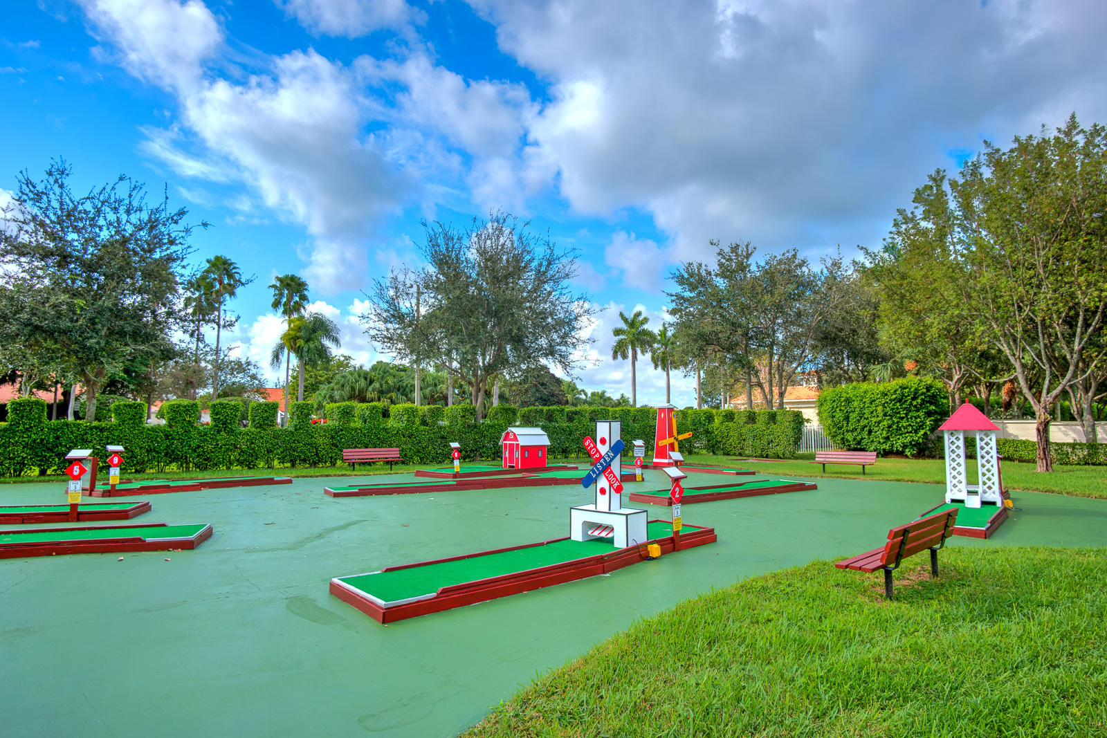 6081 Petunia Road Delray Beach, FL 33484 - Photo 26 of 29 Floral Lakes - Mini Golf
