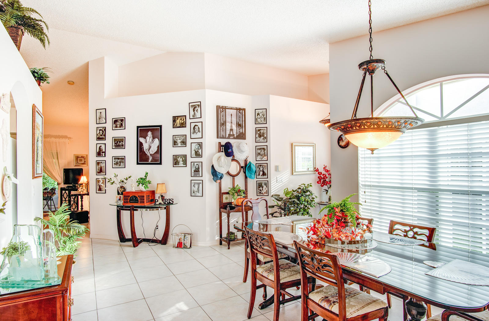 6081 Petunia Road Delray Beach, FL 33484 - Photo 7 of 29 Dining to Entry