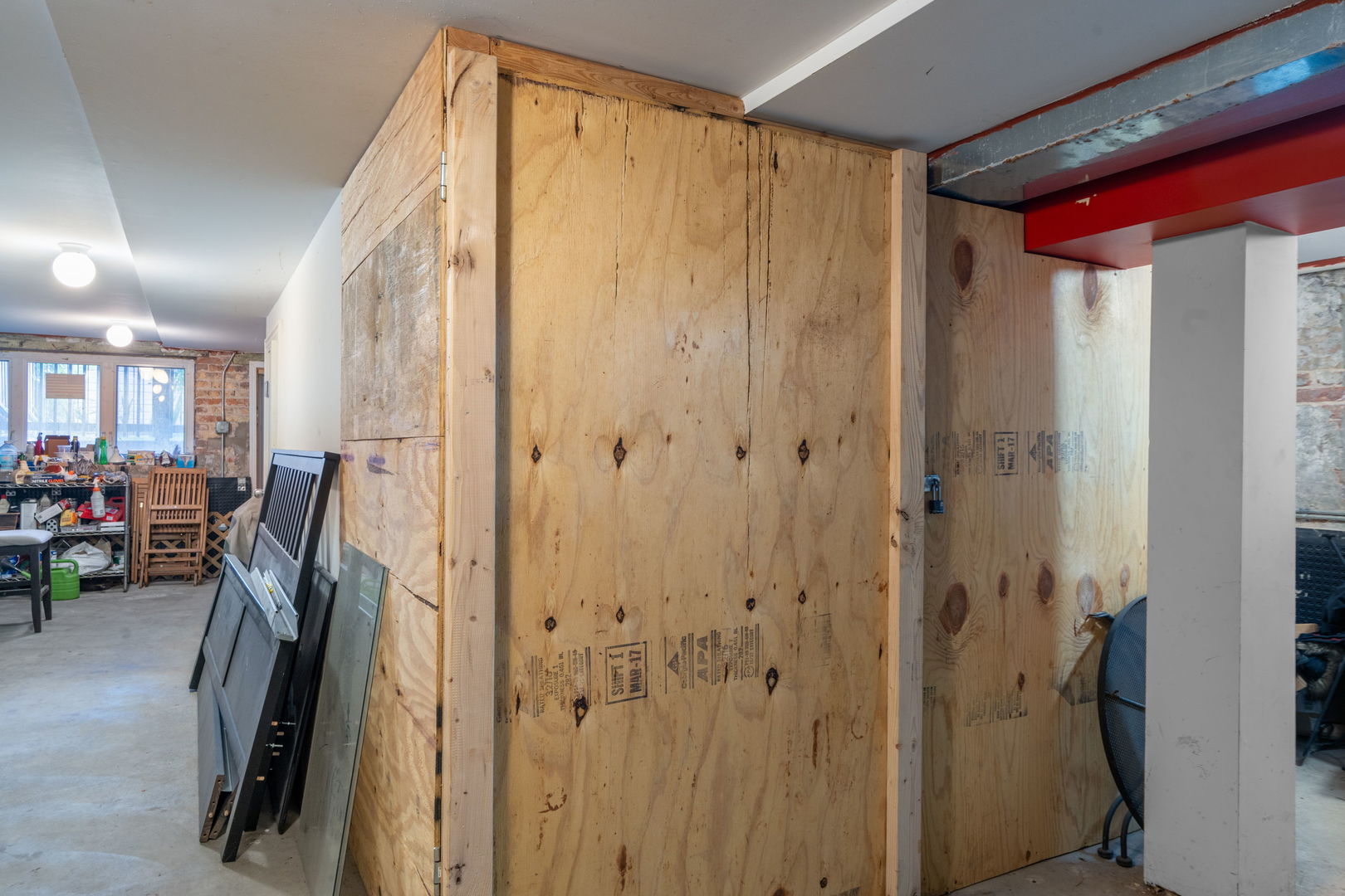 2624 West Rice Street, Unit 2F Chicago, IL 60622 - Photo 15 of 17 a view of a hallway with closet and a window