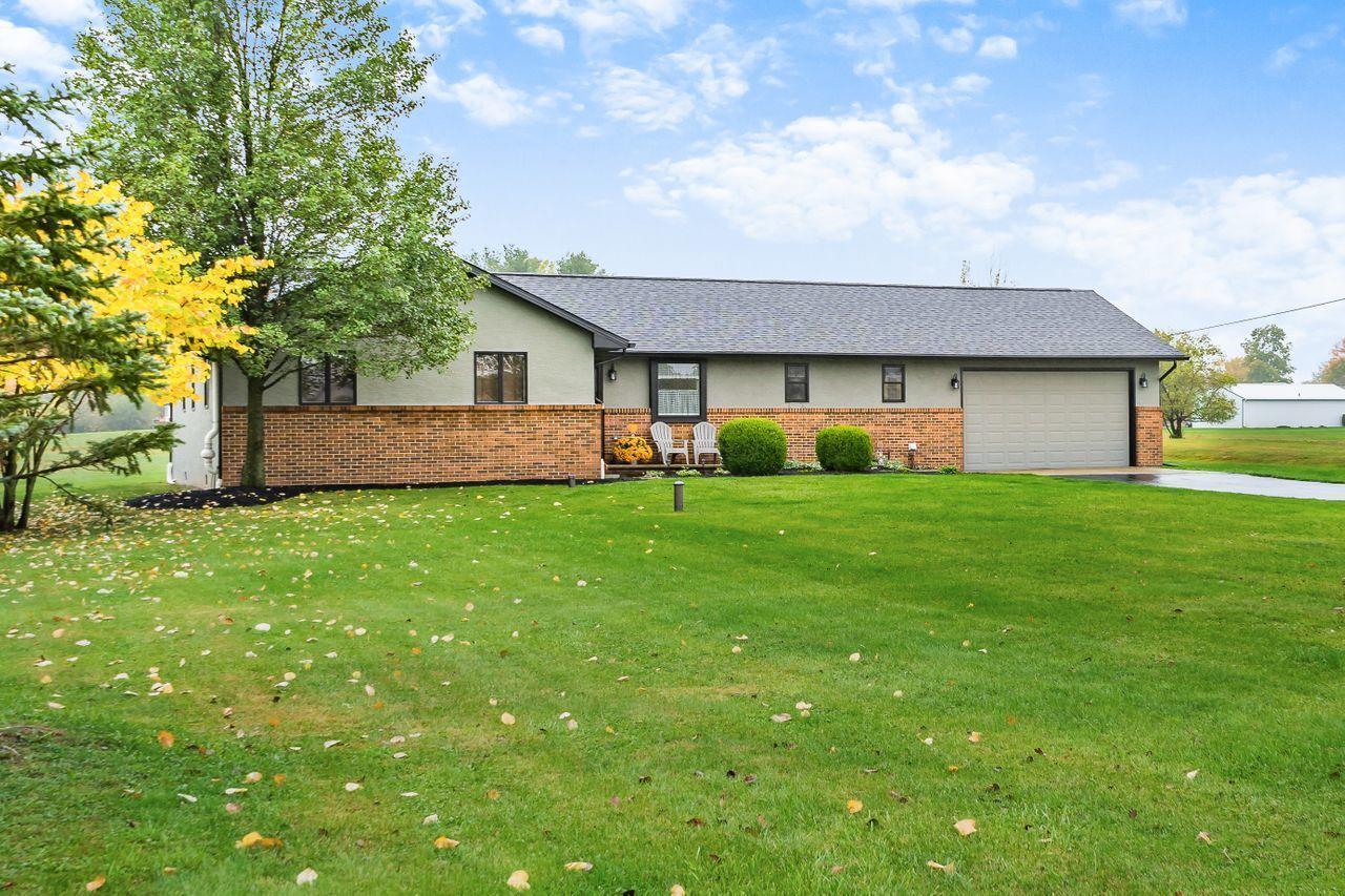 13811 Cable Road Southwest Pataskala, OH 43062 - Photo 2 of 37 Gallery Image 2
