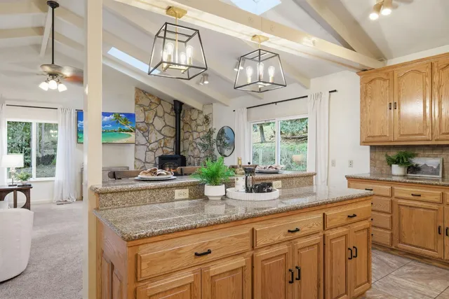 an empty room with closet and ceiling fan