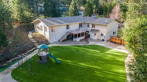 $639,000 | 12880 Tabeau Court, Pine Grove, CA 95665