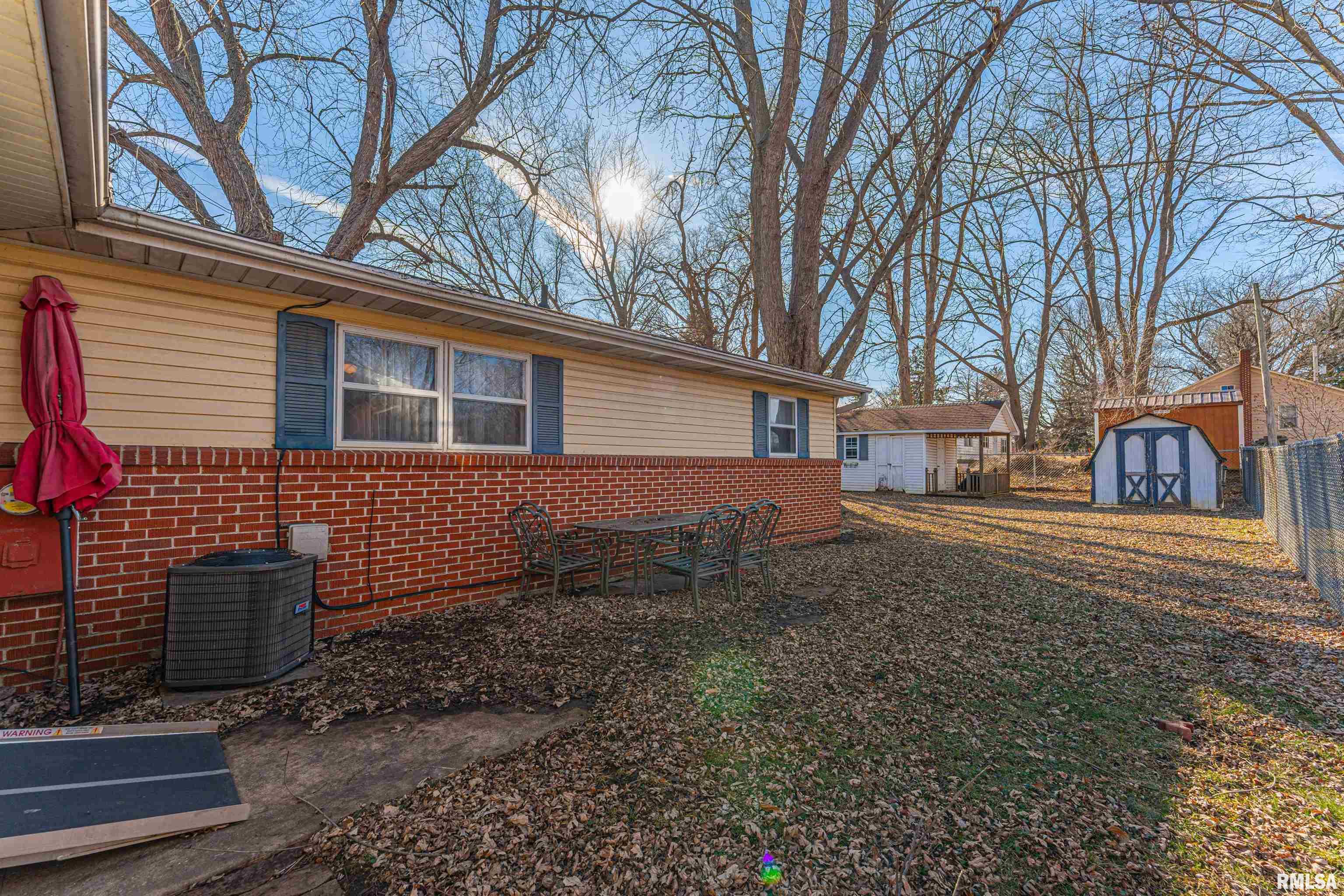 95 Gavin Street Lincoln, IL 62656 - Photo 19 of 23