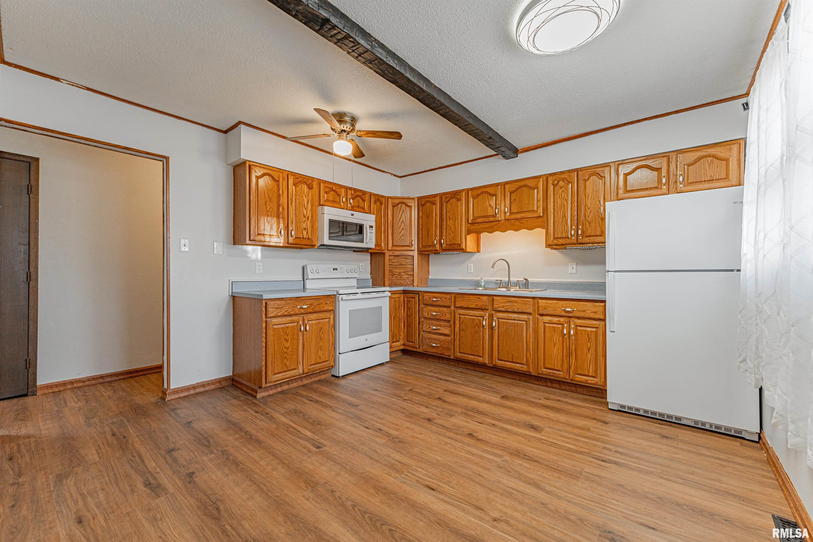 95 Gavin Street Lincoln, IL 62656 - Photo 5 of 23