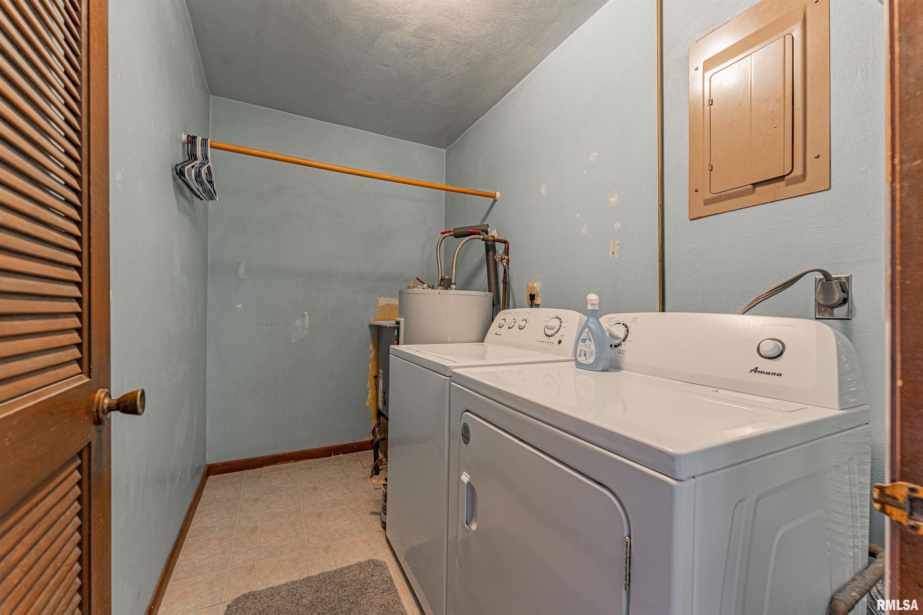 95 Gavin Street Lincoln, IL 62656 - Photo 7 of 23