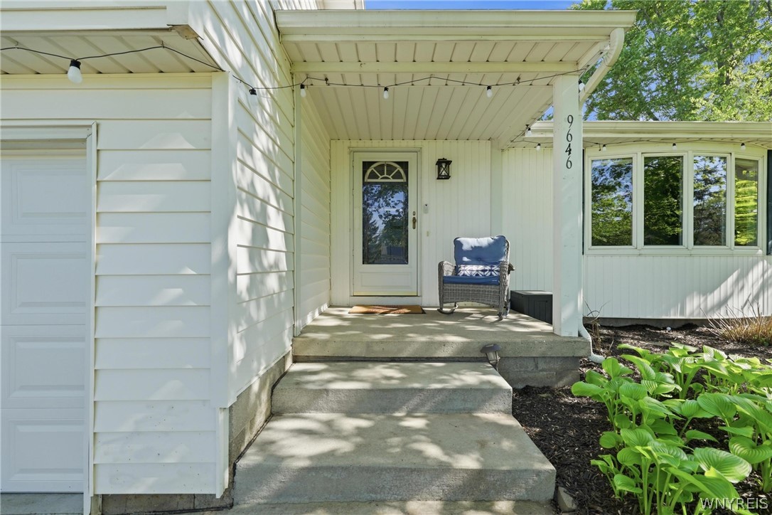 9646 Keller Road Clarence, NY 14032 - Photo 2 of 50
