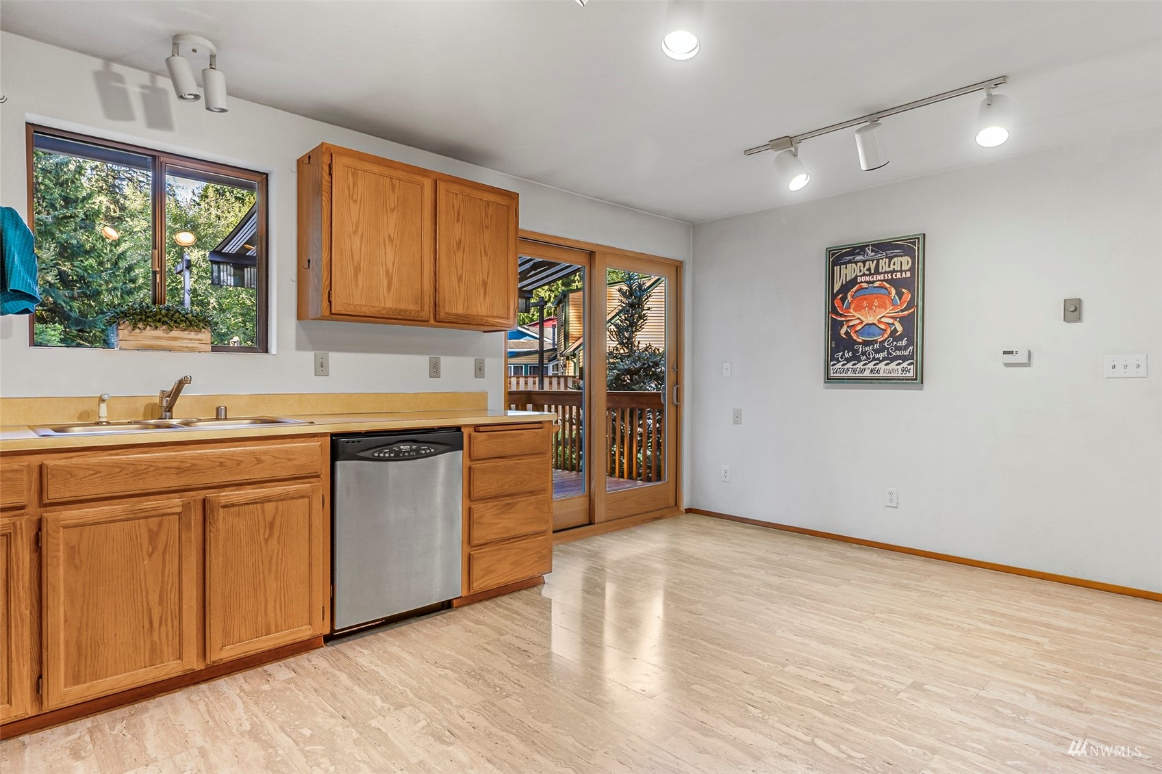 4174 Timberline Road Clinton, WA 98236 - Photo 20 of 39 Gallery Image 20