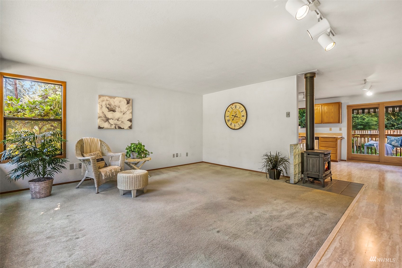 4174 Timberline Road Clinton, WA 98236 - Photo 7 of 39 Gallery Image 7
