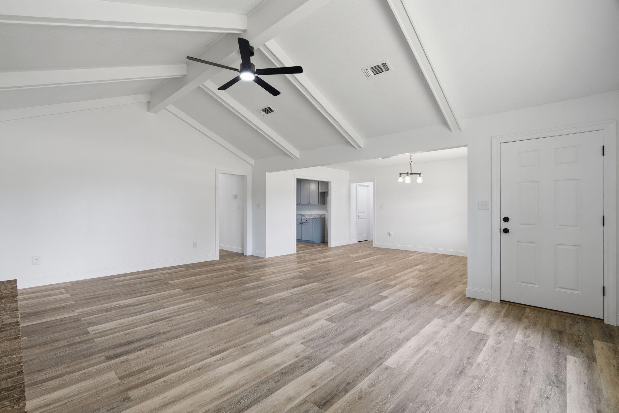 427 County Road 10 Stringer, MS 39481 - Photo 7 of 25 Gallery Image 7