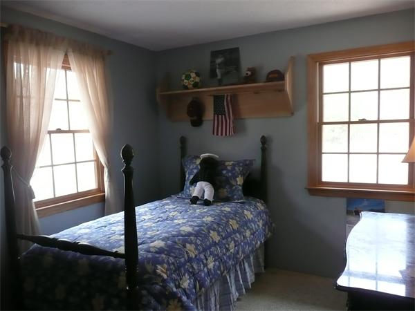 52 Grimes Road Hubbardston, MA 01452 - Photo 11 of 12 Gallery Image 11
