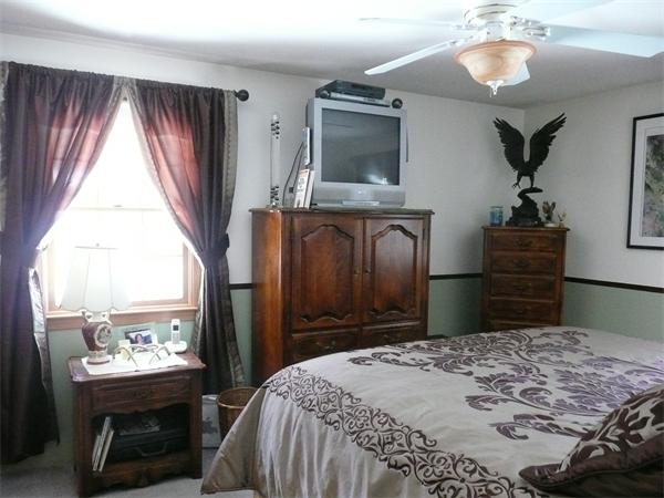 52 Grimes Road Hubbardston, MA 01452 - Photo 9 of 12 Gallery Image 9