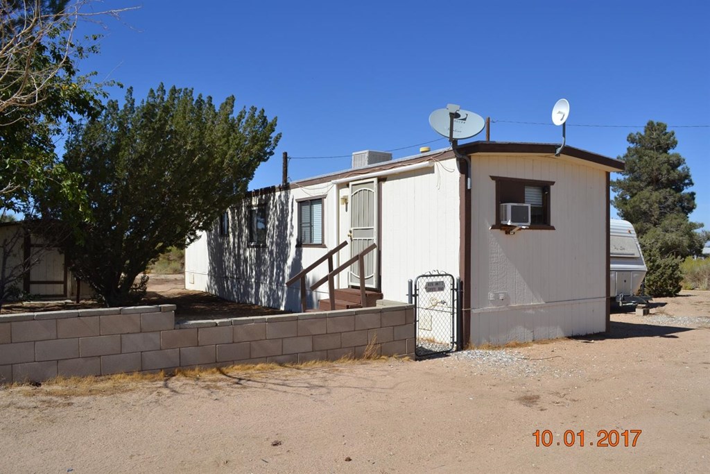 6376 Coyote Road Phelan, CA 92371 - Photo 2 of 24