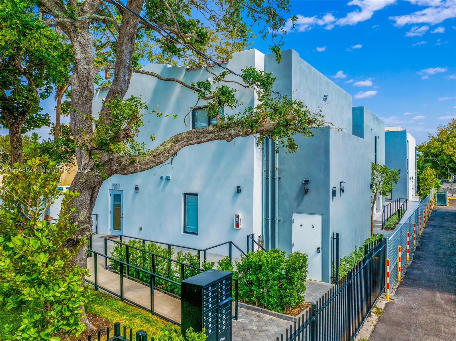 1335 Southwest 4th Street Miami, FL 33135 - Photo 25 of 59