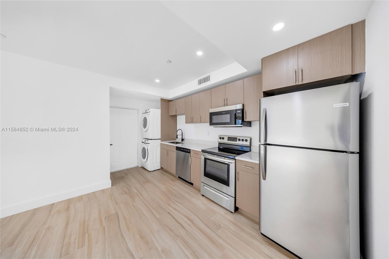 1335 Southwest 4th Street Miami, FL 33135 - Photo 9 of 59