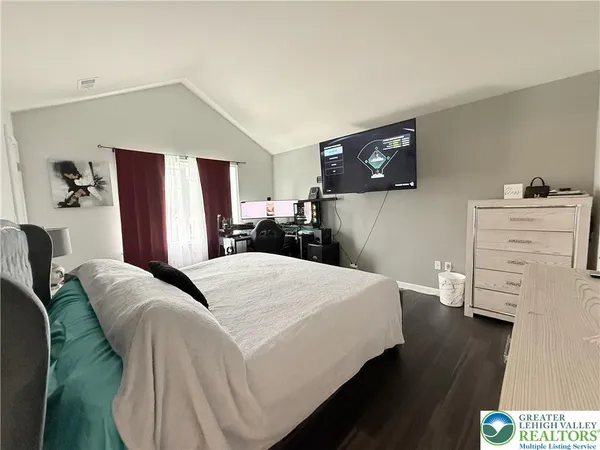 $440,000 | 2121 Huntington Lane, Easton, PA 18040